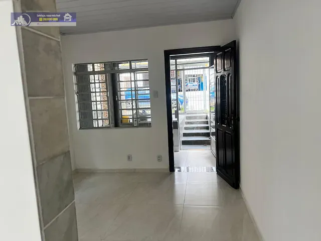 Casa com 80m² 2 quartos e 1 banheiro, para alugar, no bairro Jardim Vila Galvão em Guarulhos