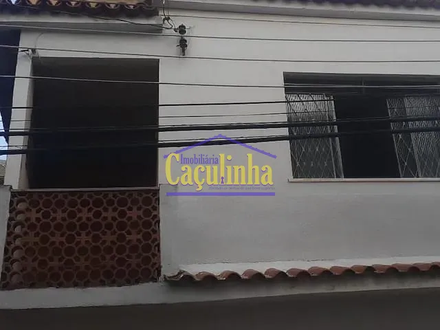 Casa com 1m² 2 quartos e 1 banheiro, à venda, no bairro Centro em Barra do Piraí