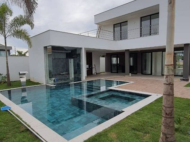 Casa com 400m² 5 quartos e 7 banheiros, à venda, no bairro BARRA DA TIJUCA em Rio de Janeiro