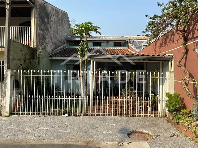 Casa com 137m² 2 quartos e 1 banheiro, à venda, no bairro Boqueirão em Curitiba