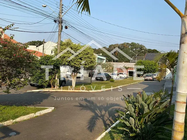 Casa com 137m² 2 quartos e 1 banheiro, à venda, no bairro Boqueirão em Curitiba