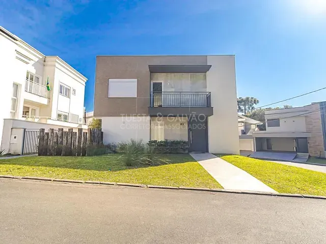 Casa com 313m² 3 quartos e 6 banheiros, à venda, no bairro Santa Felicidade em Curitiba