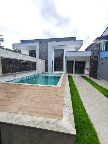 Casa 3 quartos e 3 banheiros, à venda, no bairro Serramar em Rio das Ostras