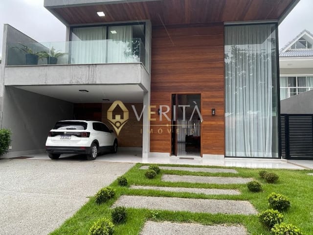 Casa com 10m² 4 quartos e 5 banheiros, à venda, no bairro Barra da Tijuca em Rio de Janeiro