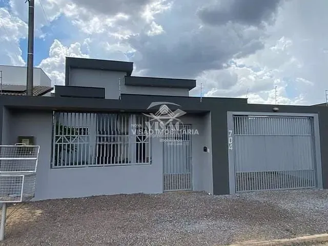 Casa com 300m² 2 quartos e 2 banheiros, à venda, no bairro Residencial Boungainvile em Sinop