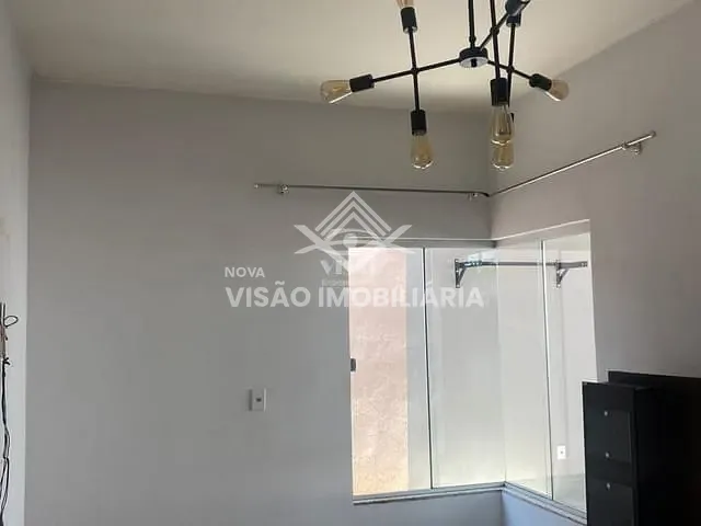 Casa com 300m² 2 quartos e 2 banheiros, à venda, no bairro Residencial Boungainvile em Sinop