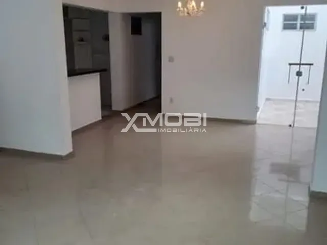 Casa com 320m² 3 quartos e 2 banheiros, à venda, no bairro Vila Progresso em Jundiaí