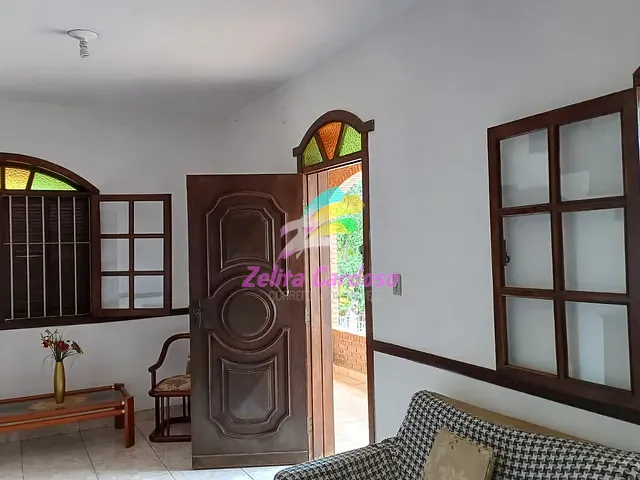 Casa com 2000m² 3 quartos e 5 banheiros, à venda, no bairro Condomínio Vale do Ouro em Ribeirão das Neves