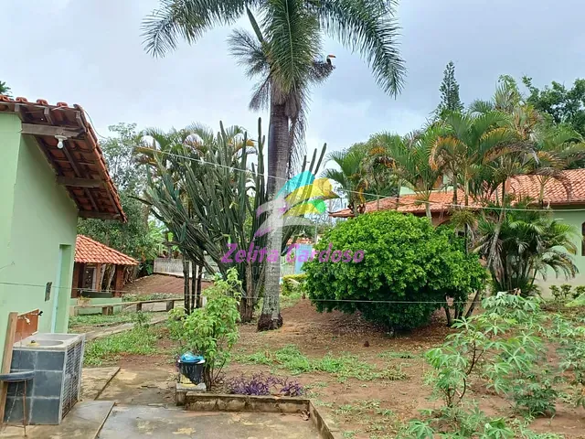 Casa com 2000m² 3 quartos e 5 banheiros, à venda, no bairro Condomínio Vale do Ouro em Ribeirão das Neves