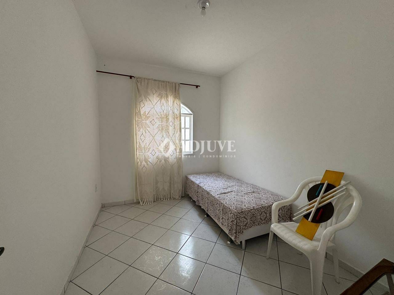 Casa à venda com 3 quartos, 69m² - Foto 5