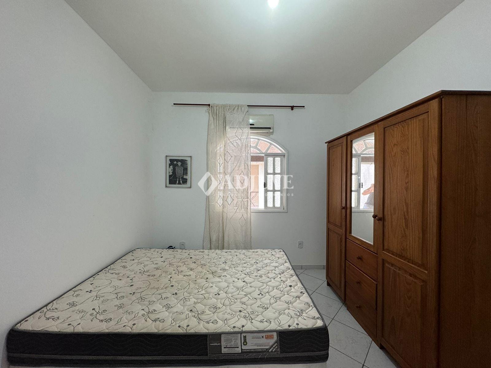 Casa à venda com 3 quartos, 69m² - Foto 7