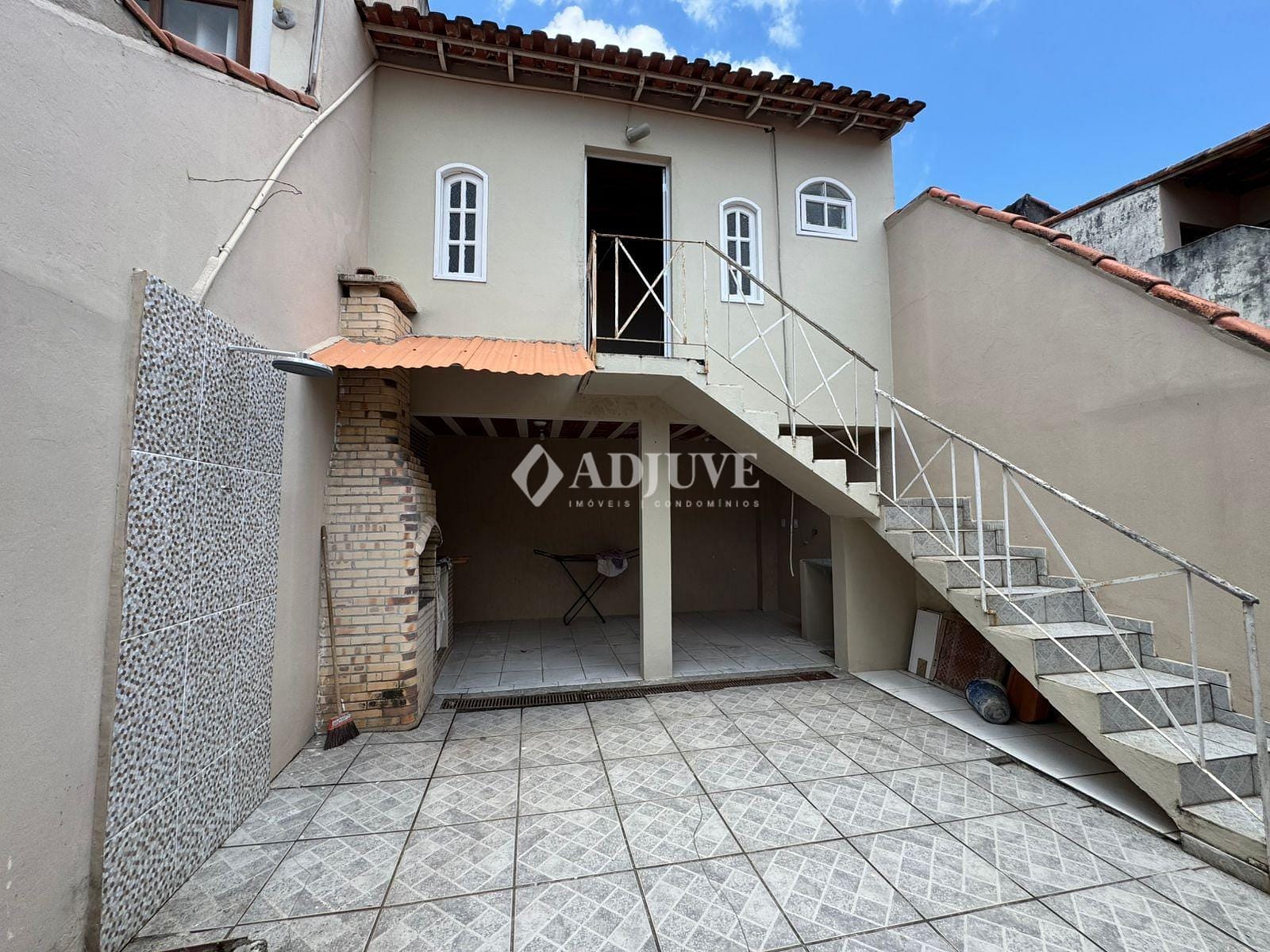 Casa à venda com 3 quartos, 69m² - Foto 13