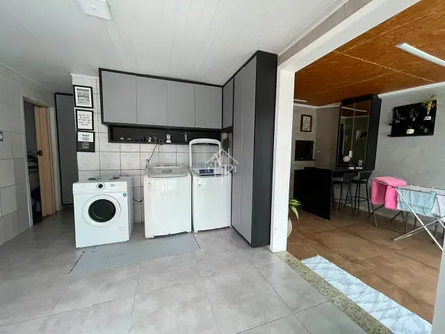 Casa 3 quartos e 3 banheiros, para alugar, no bairro São Vicente em Itajaí