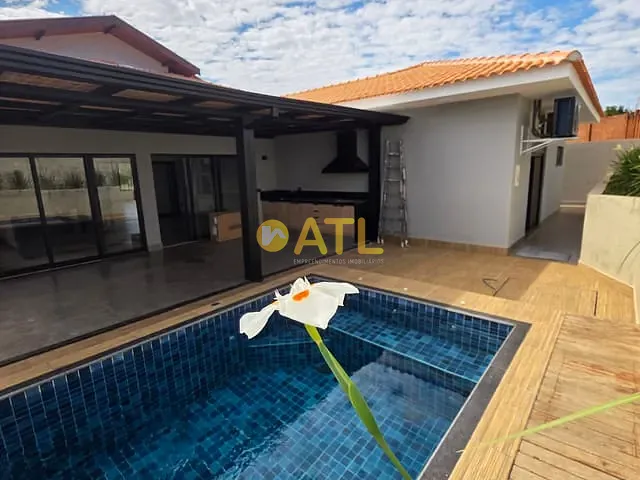 Casa com 630m² 3 quartos e 4 banheiros, à venda, no bairro Royal Park Prime em Ourinhos