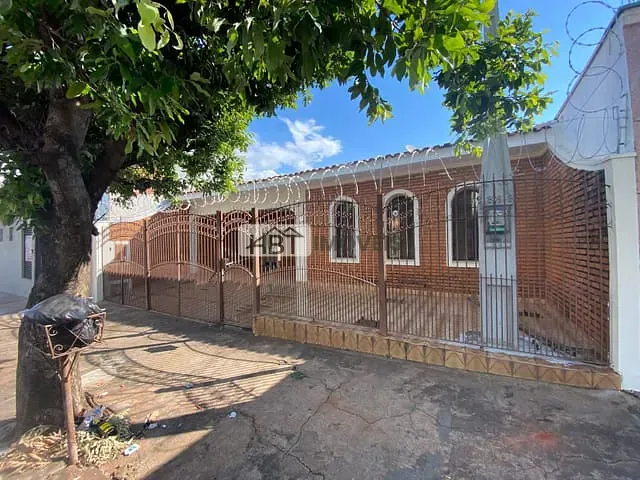 Casa com 242m² 3 quartos e 3 banheiros, à venda, no bairro Vila Souto em Bauru