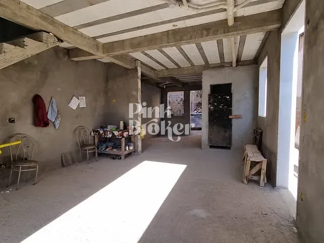 Casa com 150m² 3 quartos e 3 banheiros, à venda, no bairro Cabral em Contagem