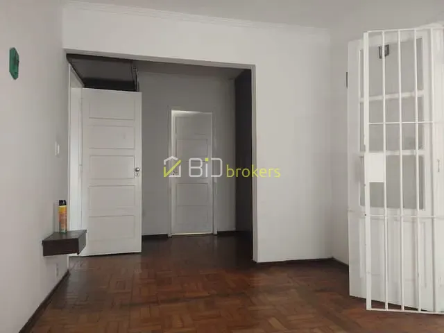 Casa com 330m² 4 quartos e 5 banheiros, à venda, no bairro Parque Continental em São Paulo