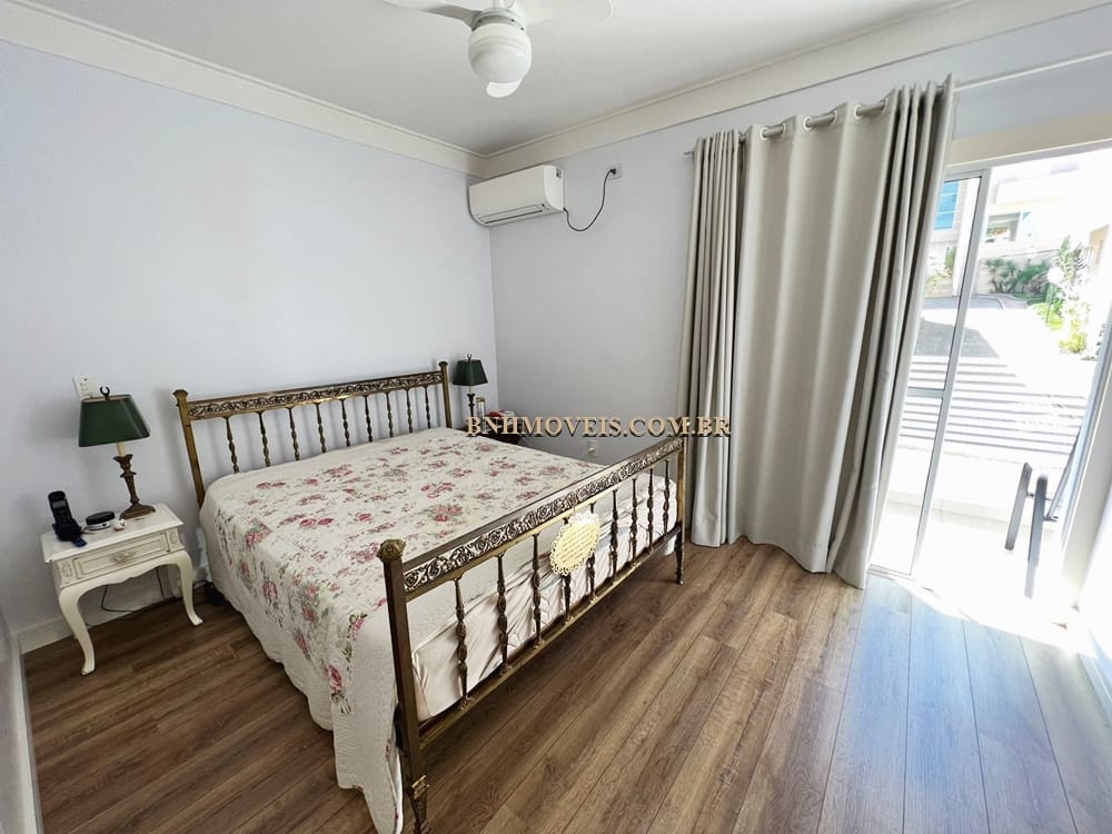 Casa, 4 quartos, 270 m² - Foto 11
