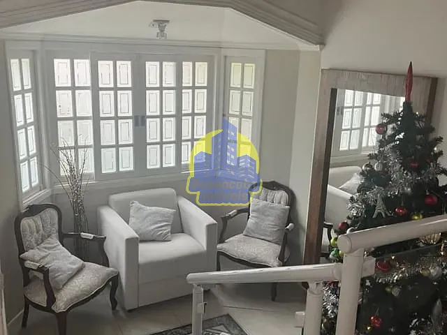 Casa com 360m² 4 quartos e 3 banheiros, à venda, no bairro City Bussocaba em Osasco