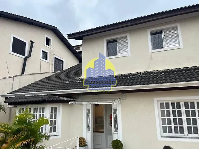 Casa com 360m² 4 quartos e 3 banheiros, à venda, no bairro City Bussocaba em Osasco