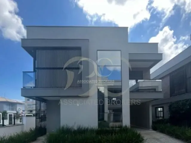 Casa com 166m² 3 quartos e 4 banheiros, à venda, no bairro Campeche em Florianópolis
