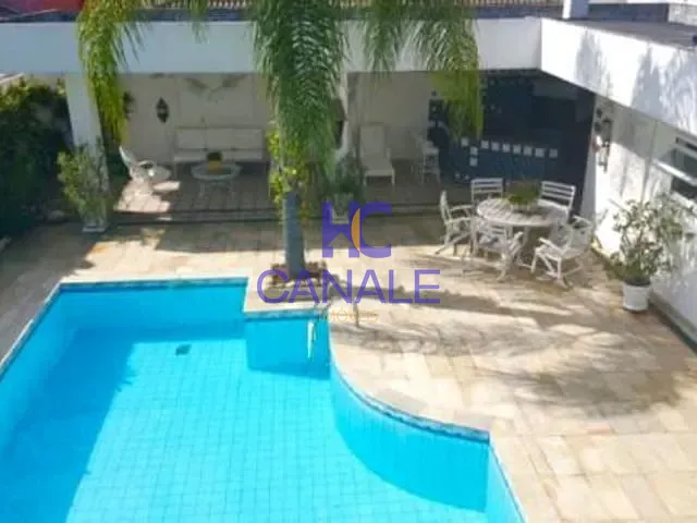 Casa com 600m² 4 quartos e 1 banheiro, à venda, no bairro BARRA DA TIJUCA em Rio De Janeiro