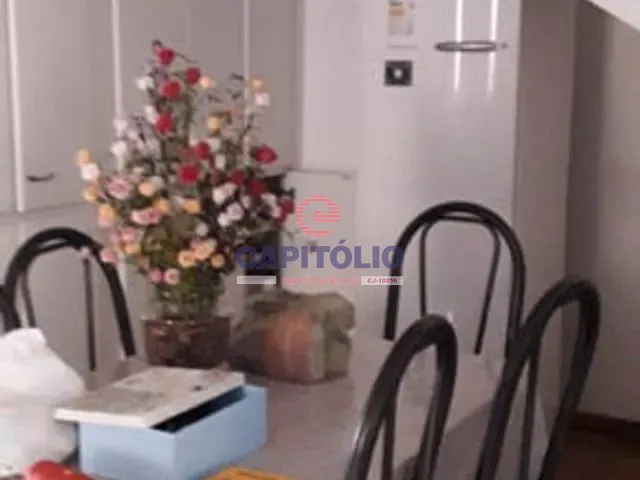 Sobrado com 444m² 5 quartos e 5 banheiros, à venda, no bairro Setor Leste Vila Nova em Goiânia
