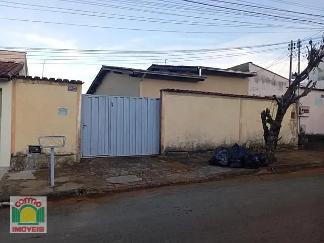 Casa com 360m² 3 quartos e 2 banheiros, à venda, no bairro Vila Santa Maria de Nazareth em Anápolis