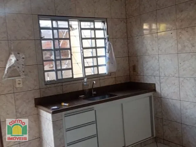 Casa com 360m² 3 quartos e 2 banheiros, à venda, no bairro Vila Santa Maria de Nazareth em Anápolis