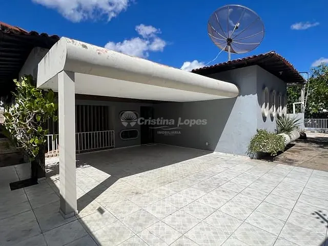 Casa com 1080m² 7 quartos e 5 banheiros, à venda, no bairro Fátima em Teresina