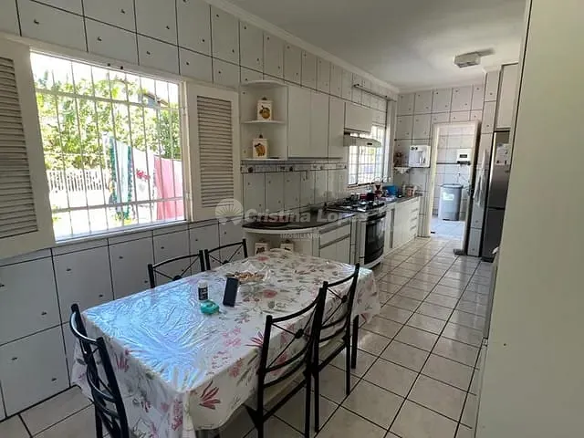 Casa com 1080m² 7 quartos e 5 banheiros, à venda, no bairro Fátima em Teresina