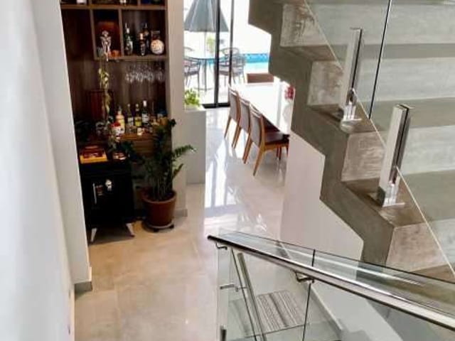Casa 3 quartos e 4 banheiros, à venda, no bairro Fazenda Rodeio em Mogi das Cruzes