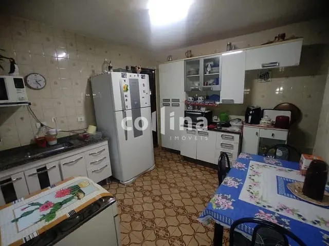 Casa com 125m² 2 quartos e 1 banheiro, à venda, no bairro Vila Silviânia em Carapicuíba