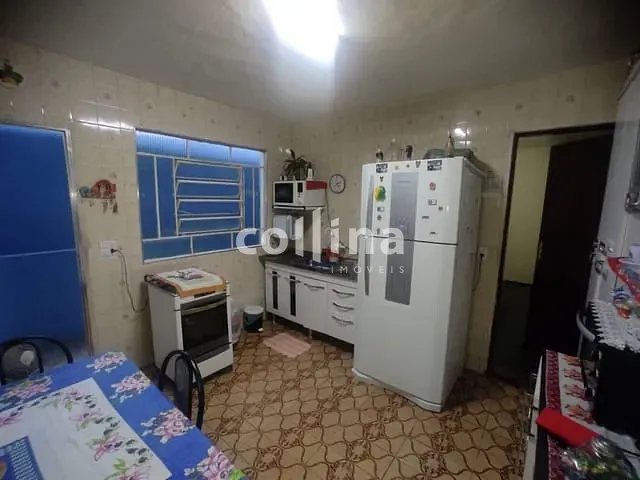 Casa com 125m² 2 quartos e 1 banheiro, à venda, no bairro Vila Silviânia em Carapicuíba