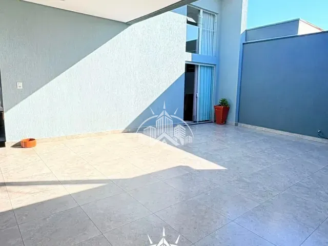 Casa com 200m² 3 quartos e 2 banheiros, à venda, no bairro Jardim dos Jequitibás em Limeira