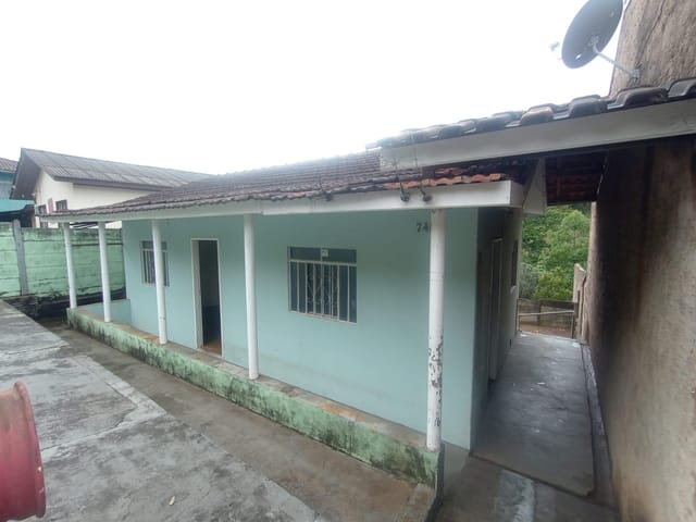Casa com 488m² 2 quartos e 1 banheiro, à venda, no bairro Lagoão em Jaguariaíva