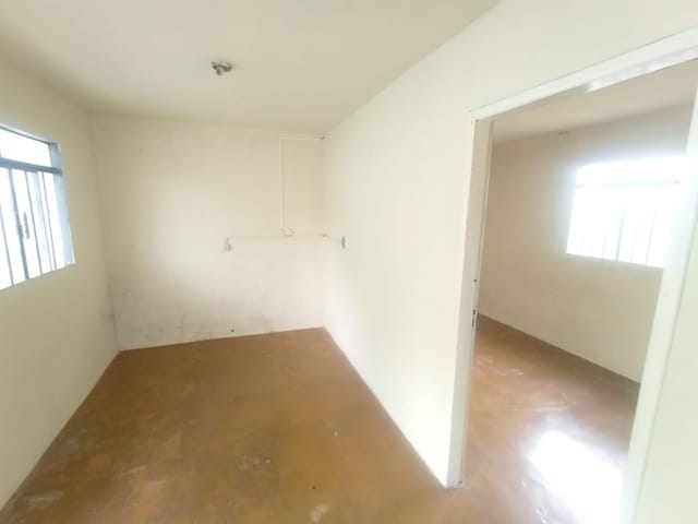 Casa com 488m² 2 quartos e 1 banheiro, à venda, no bairro Lagoão em Jaguariaíva