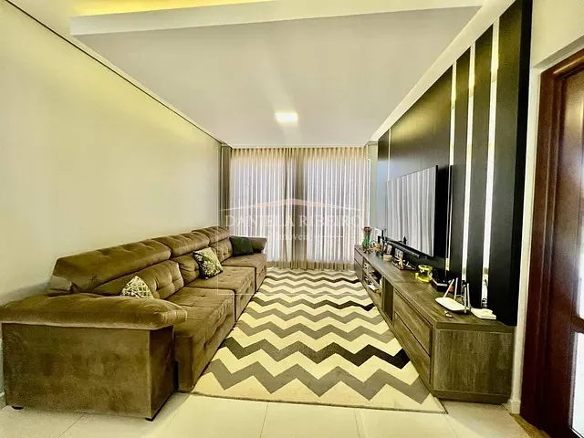 Casa com 729m² 3 quartos e 5 banheiros, à venda, no bairro Jardim Tarobá em Cambé