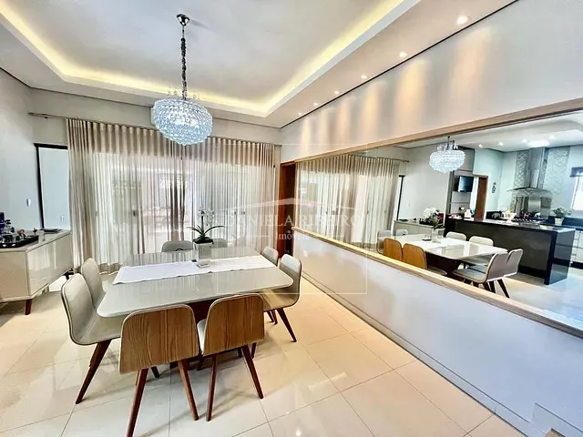 Casa com 729m² 3 quartos e 5 banheiros, à venda, no bairro Jardim Tarobá em Cambé