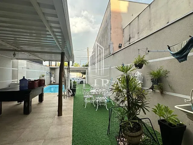 Casa com 150m² 1 quarto e 2 banheiros, à venda, no bairro Jardim Mirandola em Americana