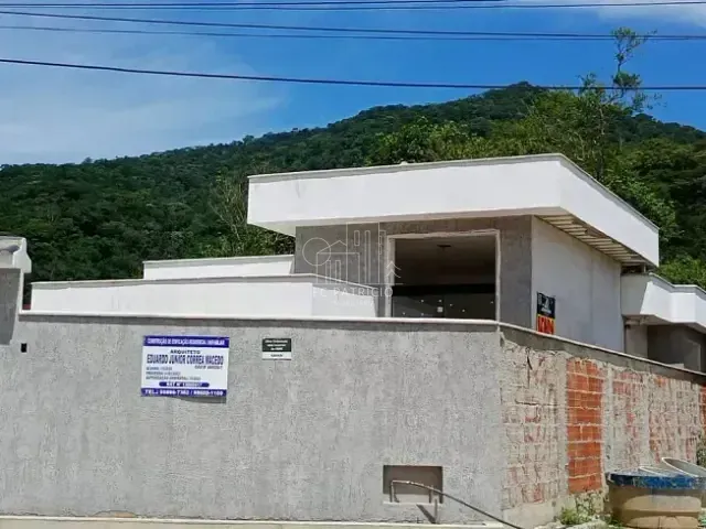 Casa com 370m² 3 quartos e 2 banheiros, à venda, no bairro Caneca Fina em Guapimirim