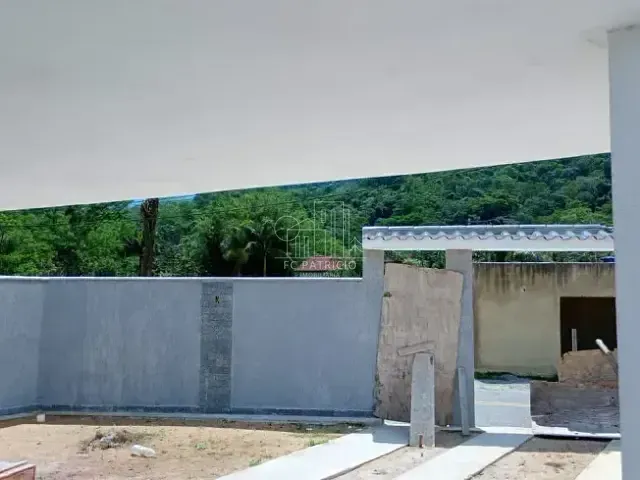 Casa com 370m² 3 quartos e 2 banheiros, à venda, no bairro Caneca Fina em Guapimirim