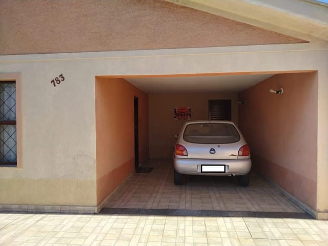 Casa com 300m² 3 quartos e 1 banheiro, à venda, no bairro Jardim Esmeralda em Santa Bárbara D'Oeste
