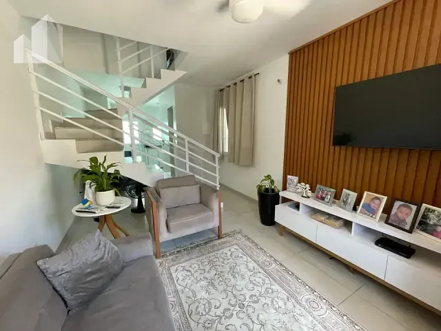 Casa com 140m² 3 quartos e 3 banheiros, à venda, no bairro Vila Treze de Maio em Nova Iguaçu