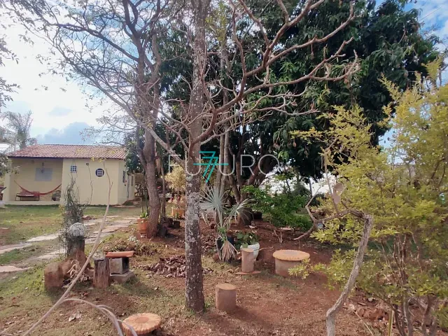 Casa com 600m² 2 quartos e 1 banheiro, à venda, no bairro Setor Habitacional Jardim Botânico em Brasília
