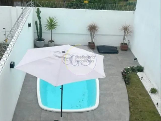 Casa 3 quartos e 2 banheiros, à venda, no bairro Laranjal em Pelotas