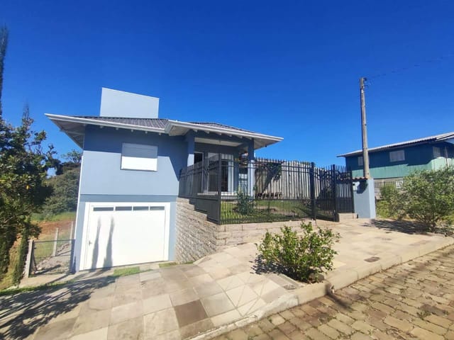 Casa com 220m² 3 quartos e 1 banheiro, à venda, no bairro Loteamento Sbrissa em Nova Prata