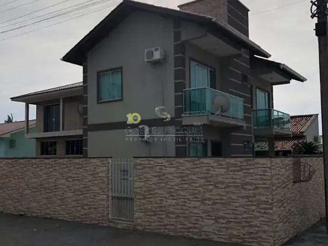 Casa com 360m² 3 quartos e 2 banheiros, à venda, no bairro Praia do Sonho (Ens Brito) em Palhoça