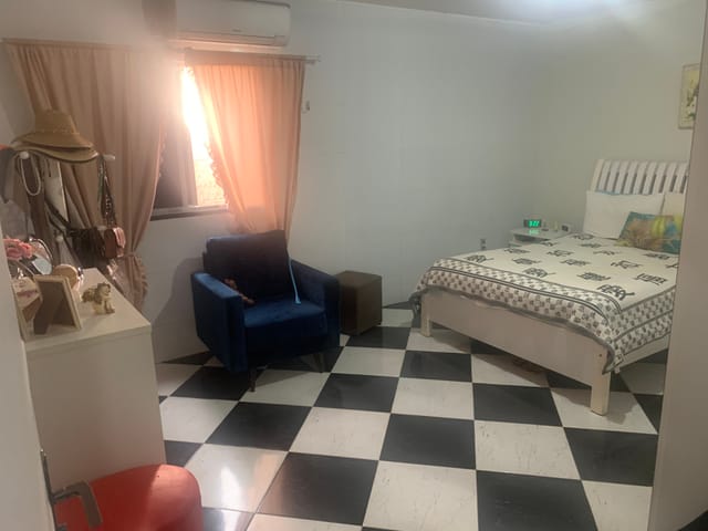 Casa com 232m² 5 quartos e 3 banheiros, à venda, no bairro Farolândia em Aracaju