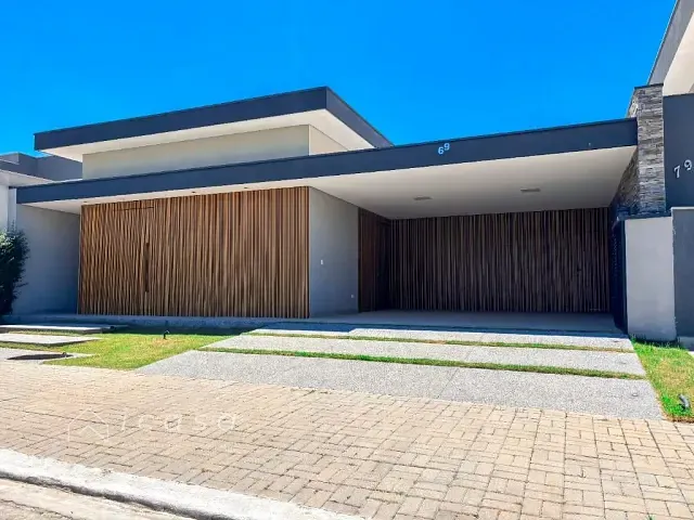Casa com 450m² 3 quartos e 4 banheiros, à venda, no bairro Jardim do Golfe em São José dos Campos